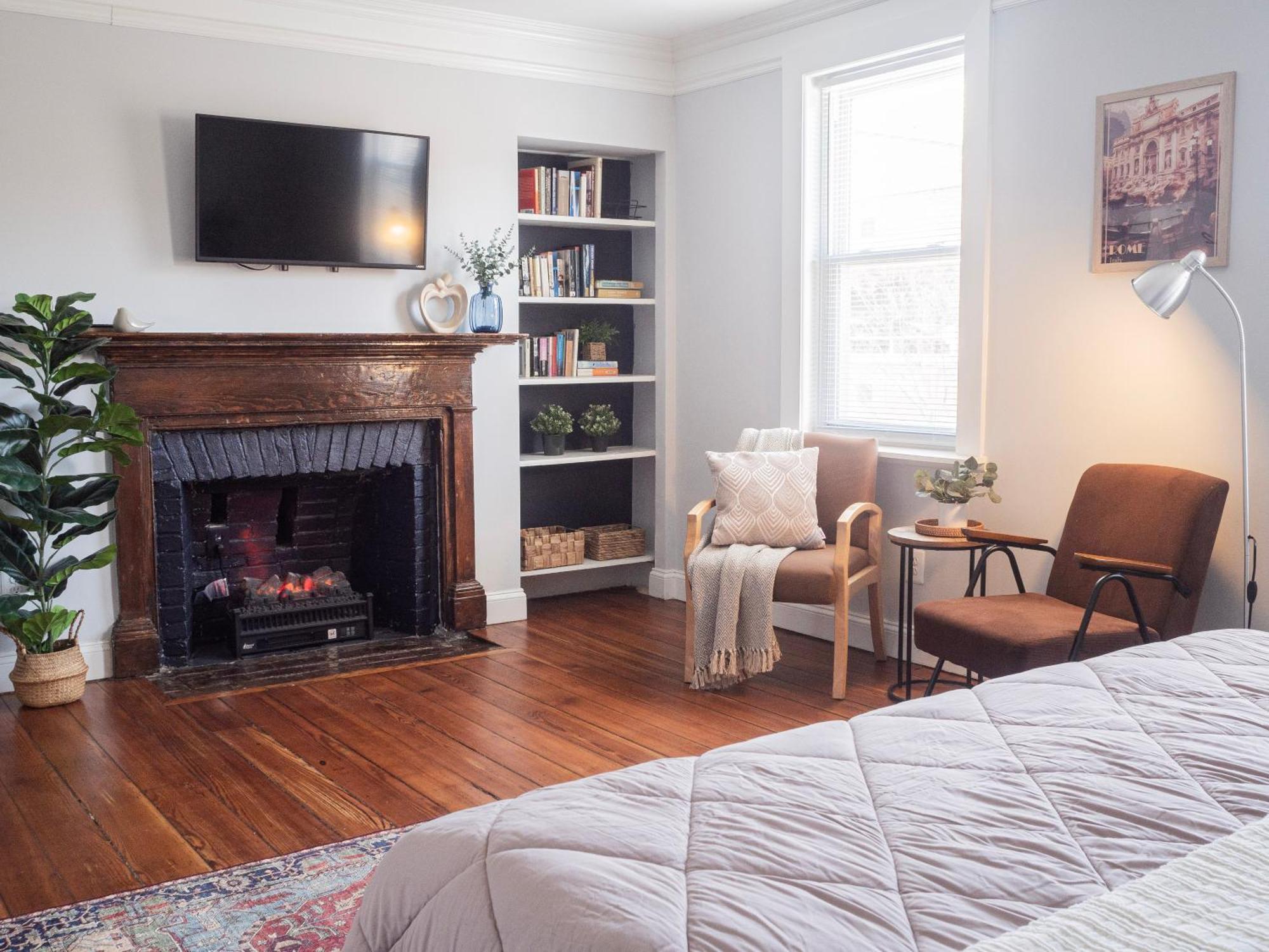 Historic Townhouse - Heart Of Little Italy Maison d'hôtes *