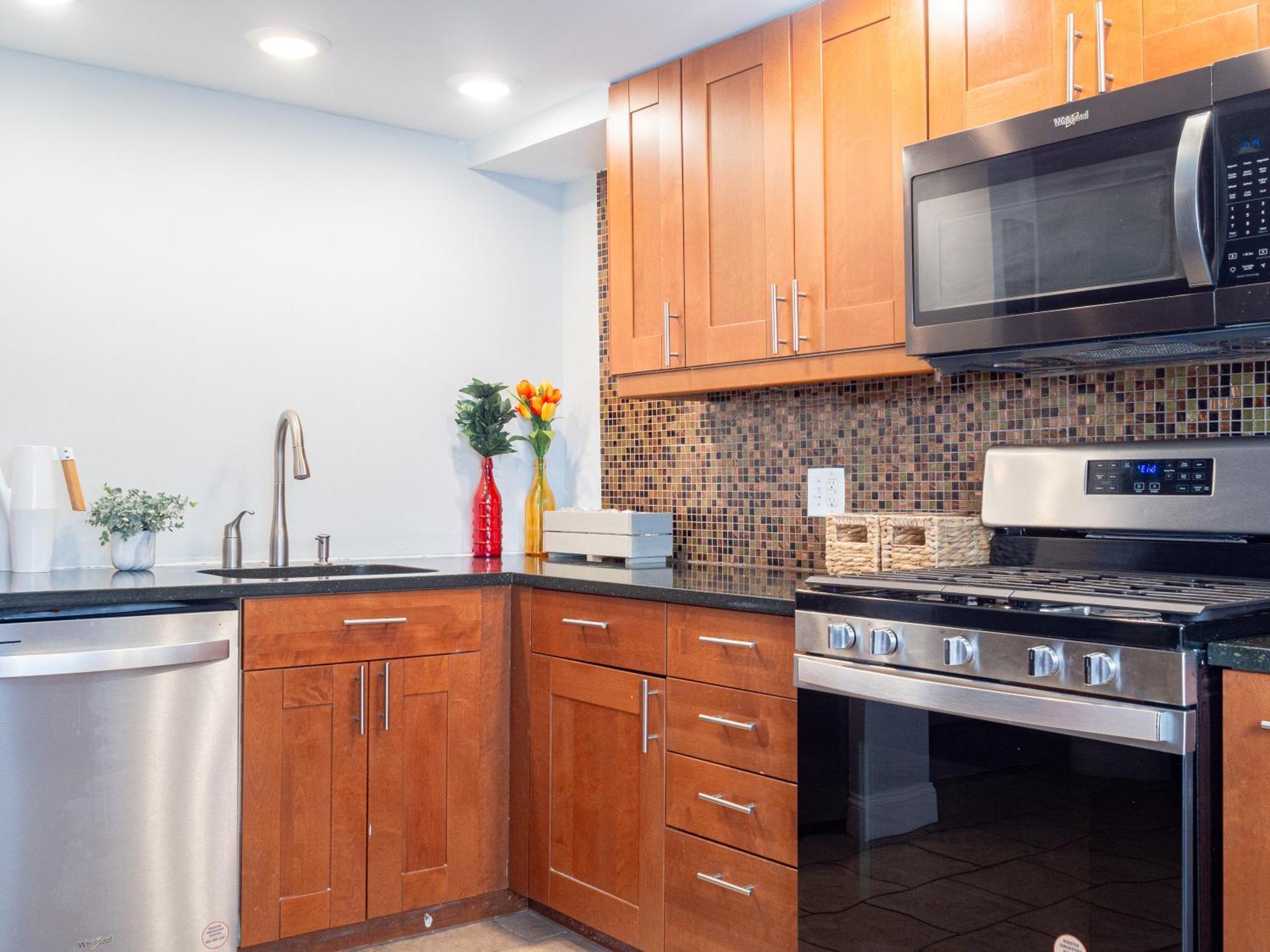 Historic Townhouse - Heart Of Little Italy Baltimore